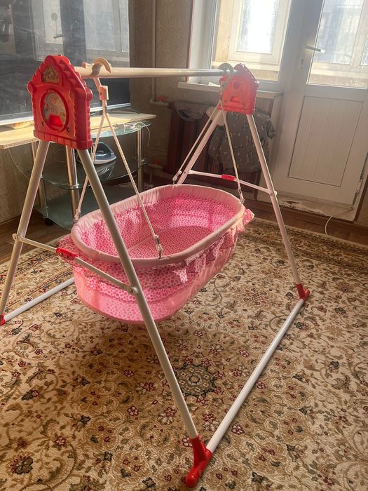 Диван и желбесік