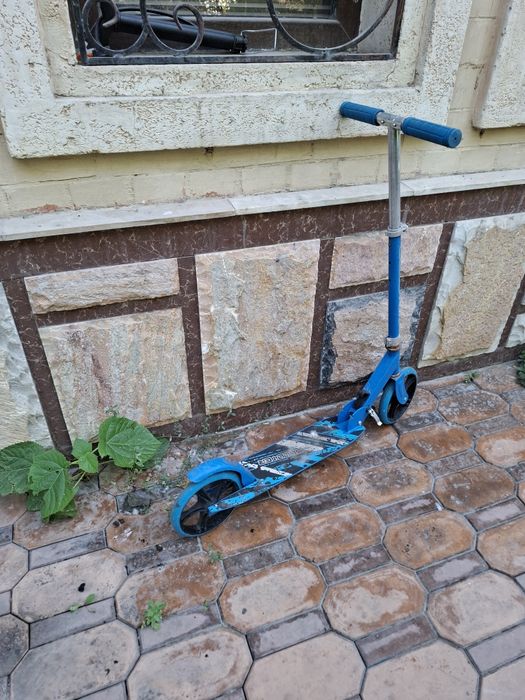 Самокат обычный синий