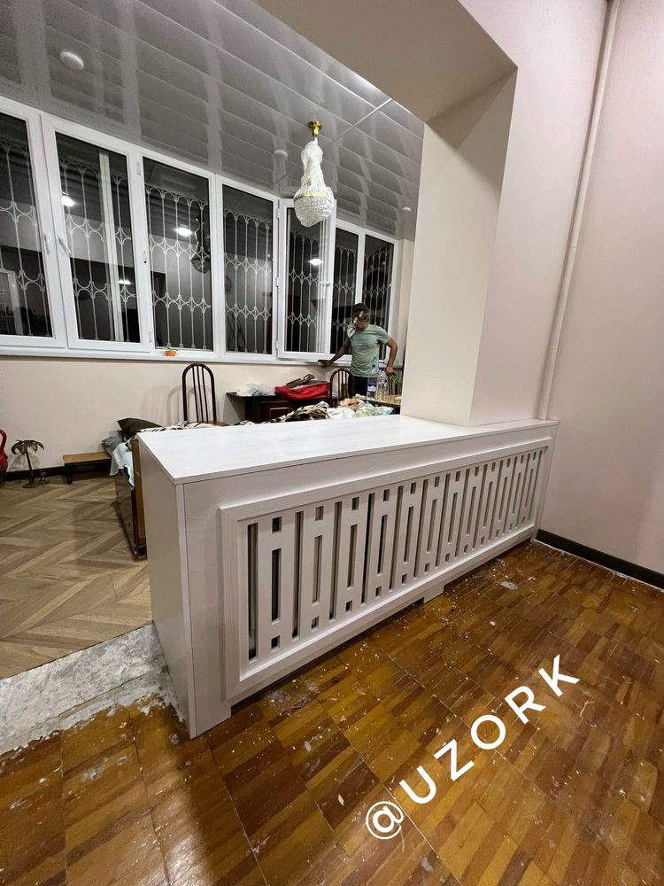 подоконник обрешетка,барный стол,откос с деревом, решетка