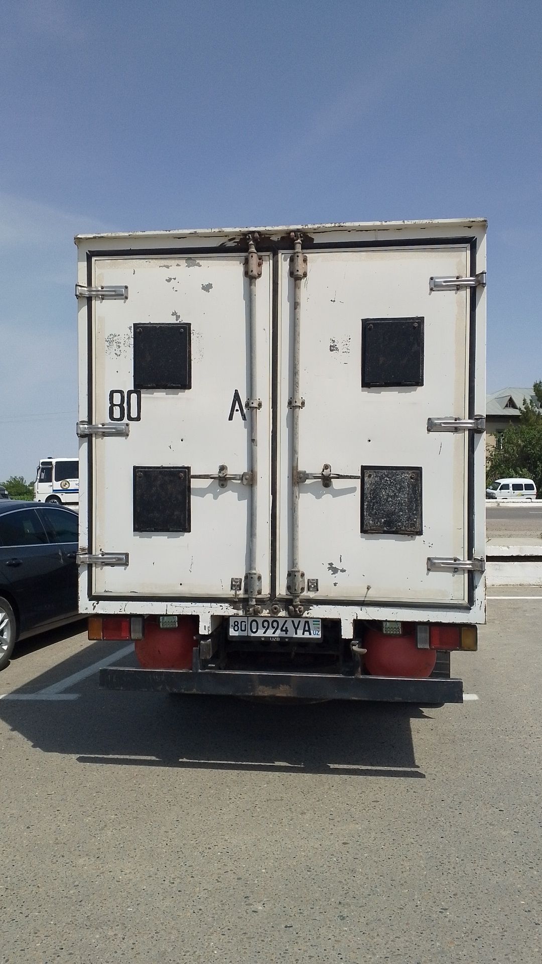Isuzu yuk tashish xizmati 24/7