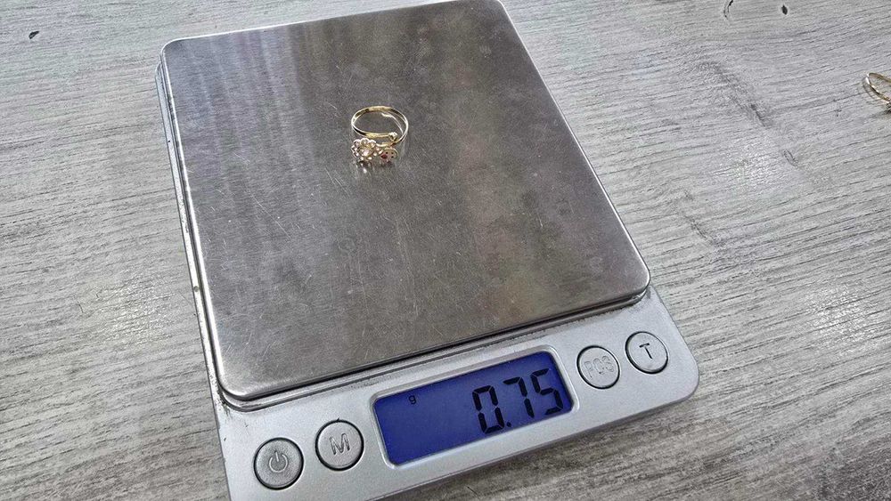 Златен детски пръстен 14к проба 585