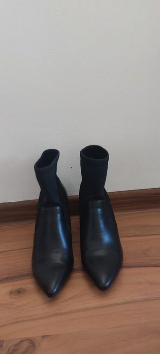 Ghetute,botine elegante mărime 36