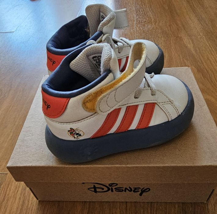 Adidas copii masura 22