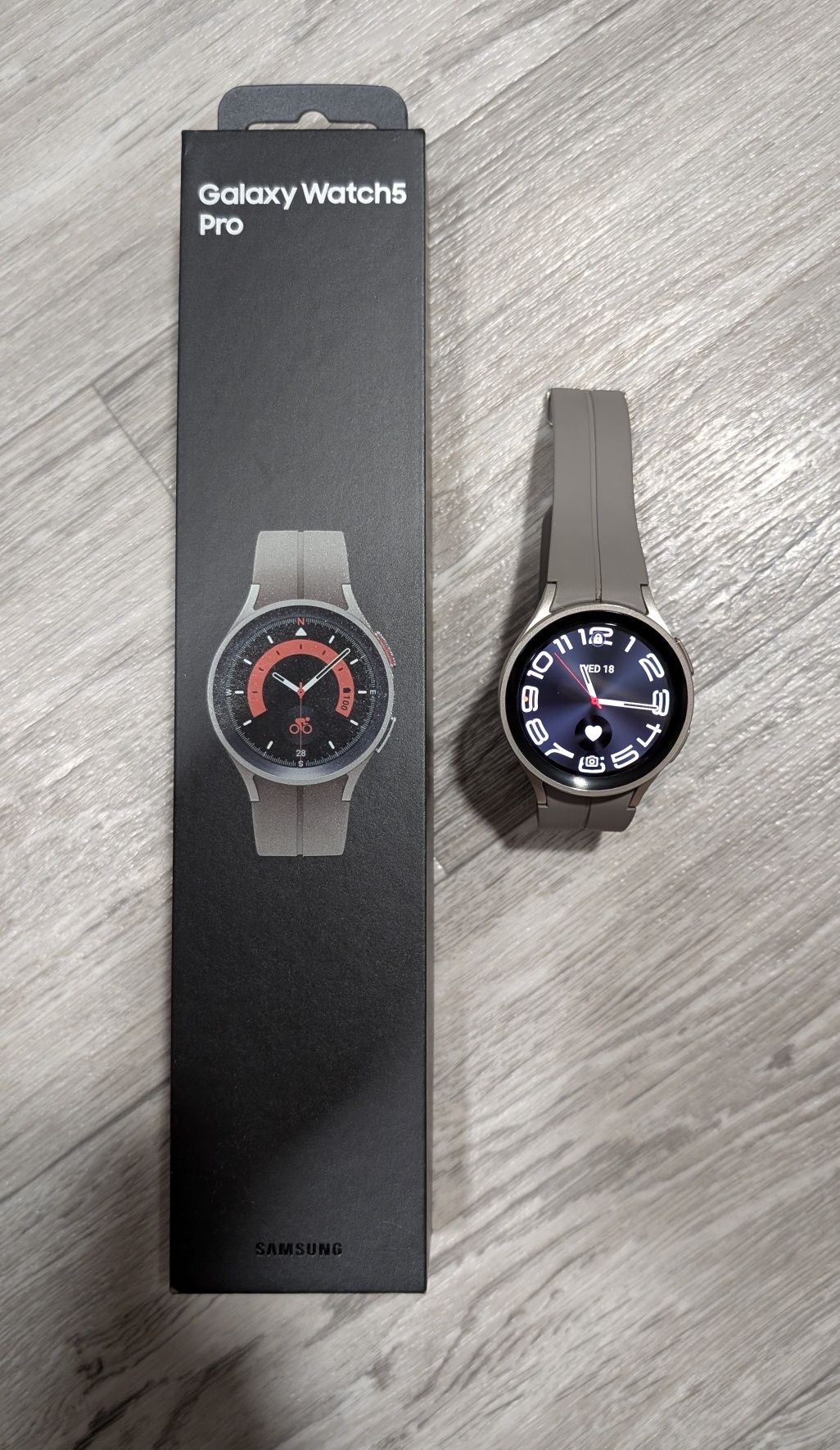 Galaxy Watch5 Pro серый титан