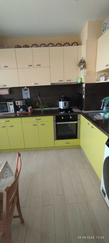 Продава се Тристаен апартамент в Перник, Изток - 94 кв.м за 1140 €/кв.м - Снимка #17