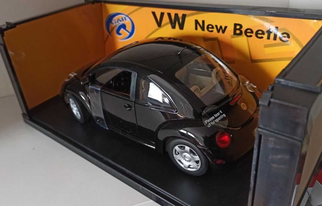 Macheta VW New Beetle 1995 negru - Gate/AutoArt 1/18 Volkswagen