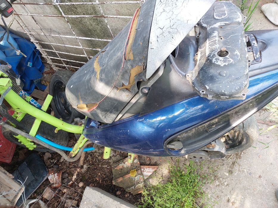 Vând piaggio grylo și un scuter malaguti f12