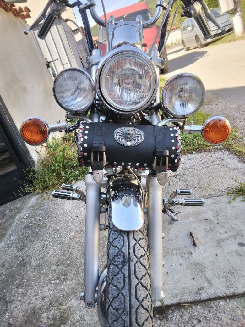Мотоциклет Ямаха Вераго Чопър 125