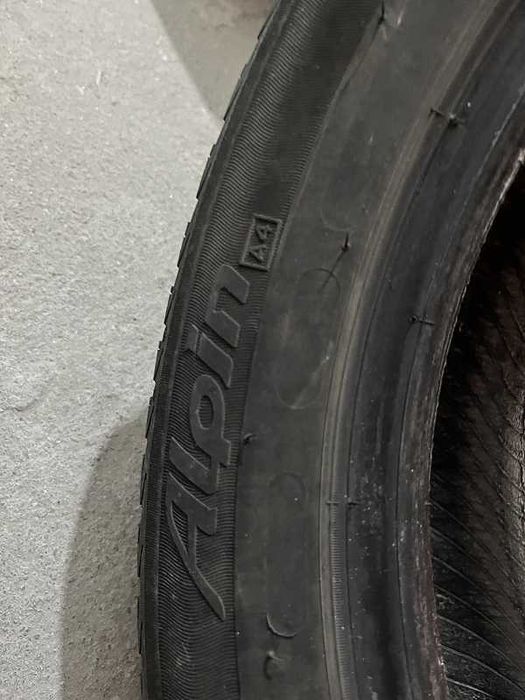 4 гуми Michelin Pilot3 205/55 r16 + 1 зимна