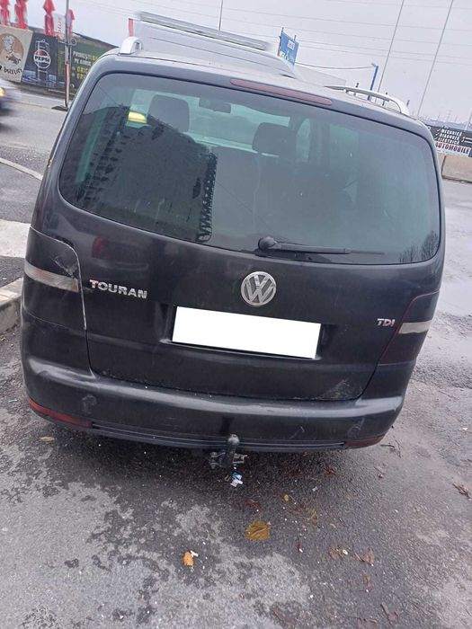 Volkswagen Touran 2.0 TDI (136 CP) 2004, 7 locuri