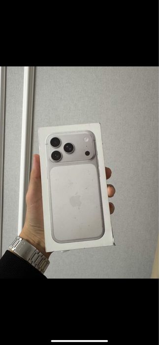Продам НОВЫЙ  iphone айфон 17 pro / 256 GB срочно !!
