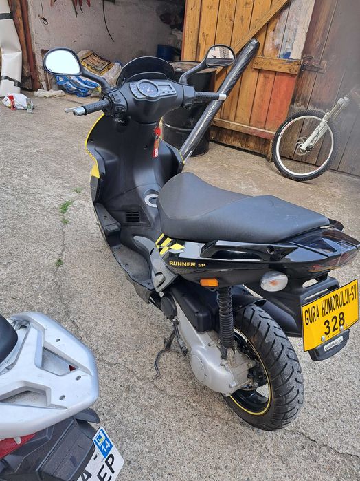 Gillera runner  50 cc 2 timpi racire pe apa