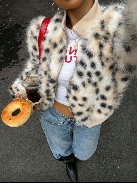 Страхотно дамско яке животински принт