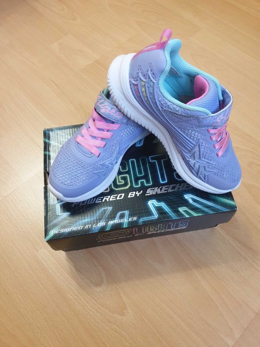 Adidasi fete Skechers S-Lights Jumpsters-Wishful Star cu LED-uri nr.32