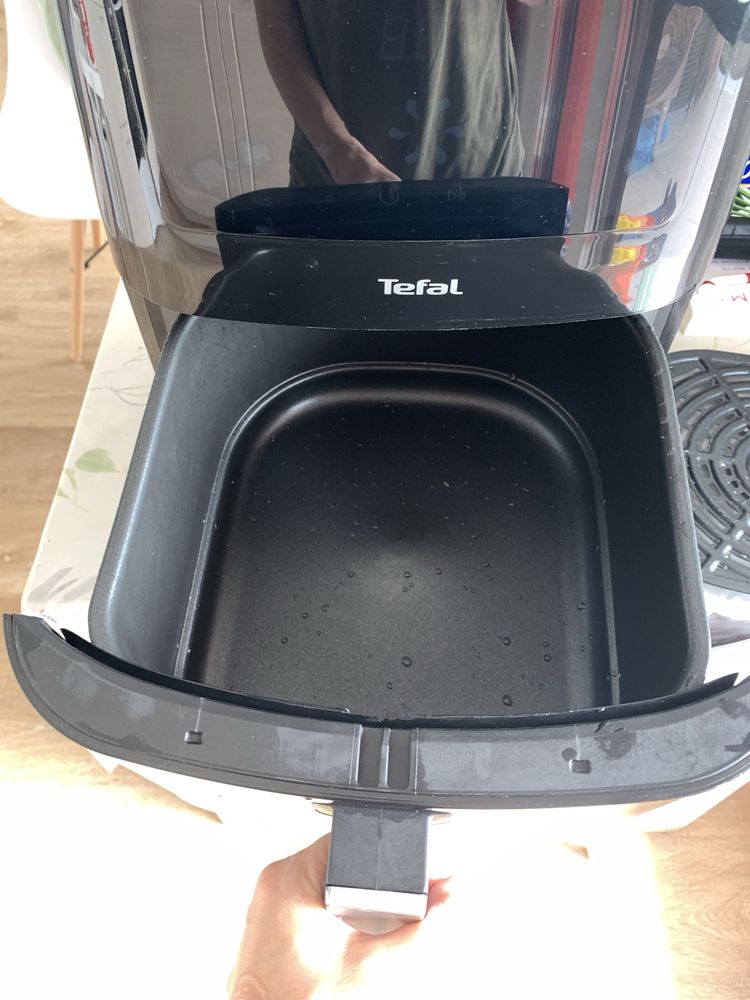 Tefal Airfryer 3 in 1 cu steamer/aburi si grill