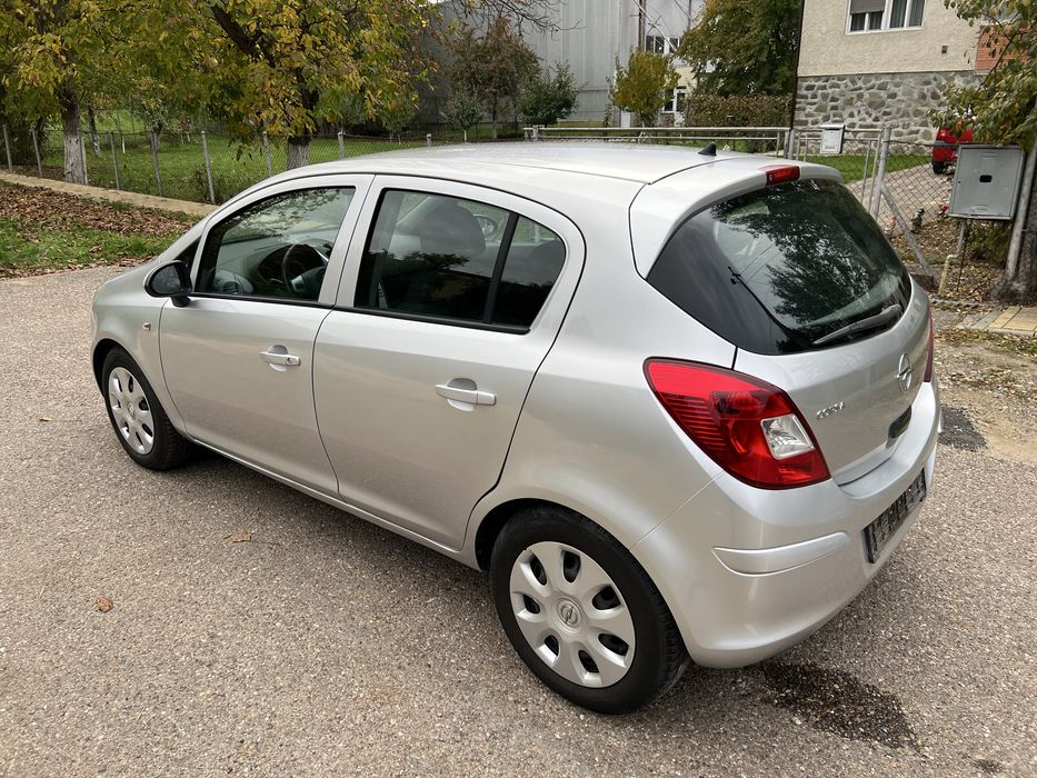 Opel corsa 1.2 automat