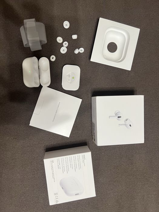 Cutie - Casti Apple AirPods Pro 2 Lightning - Functionala complet