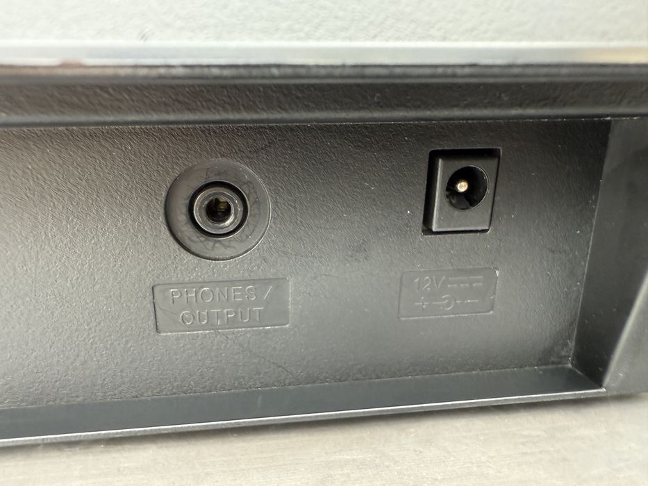 Yamaha PSR-F51 + Suport Adam Hall SKS 04 – Stare excelentă!