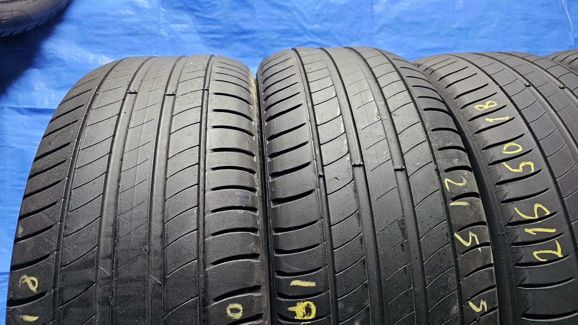 215 50 18 vara michelin