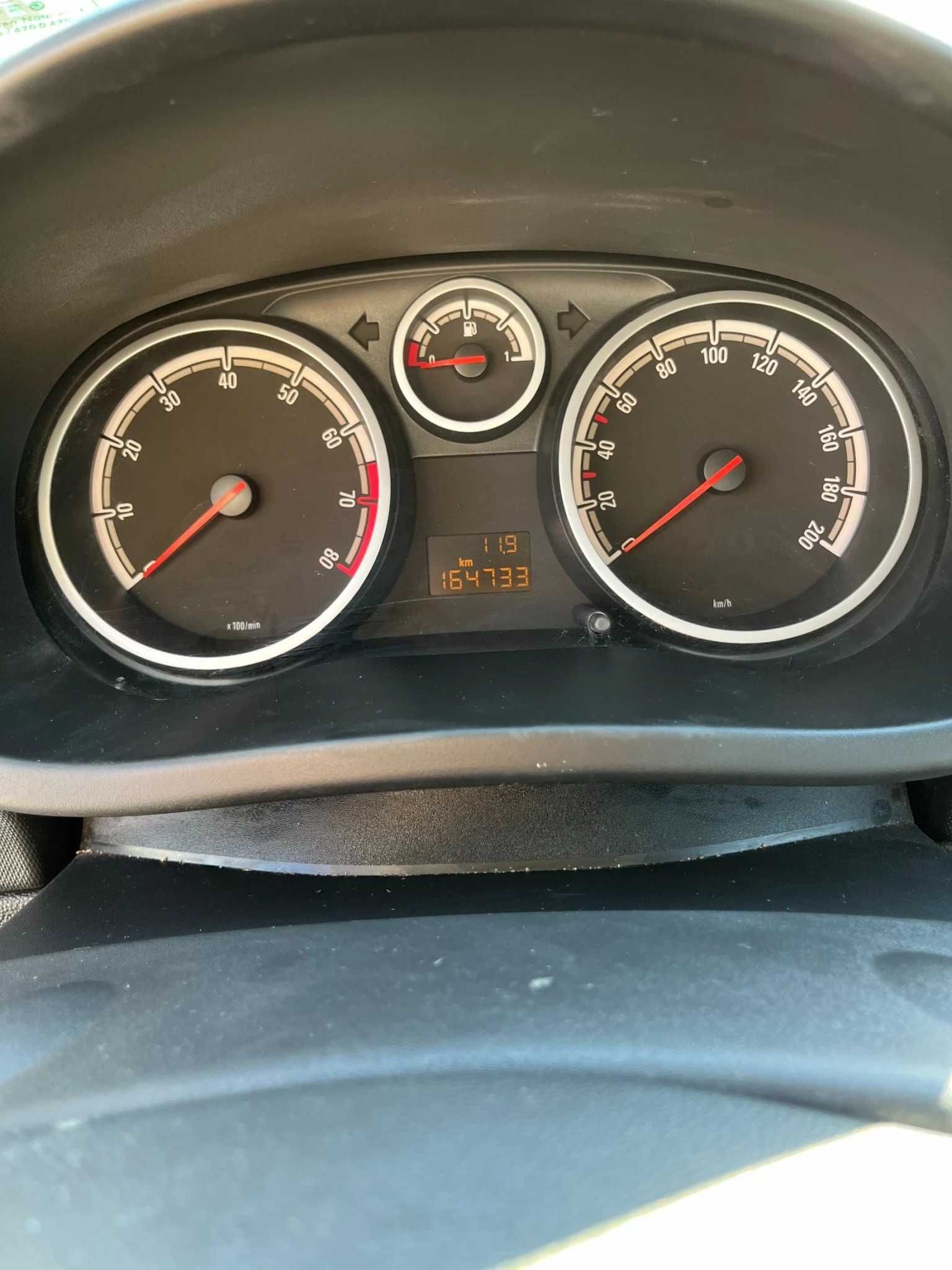 Продавам Opel Corsa 2009г
