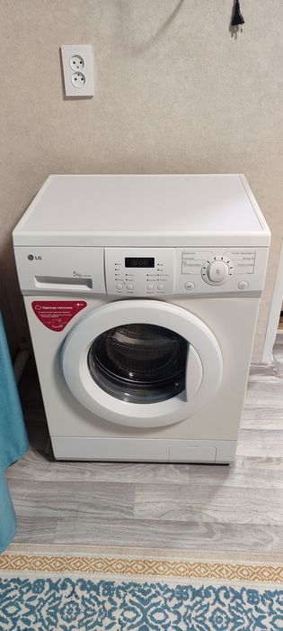 Стиральная  машинка автомат  5кг