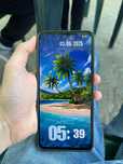 Продавам телефон Xiaomi Mi 11i може и бартер