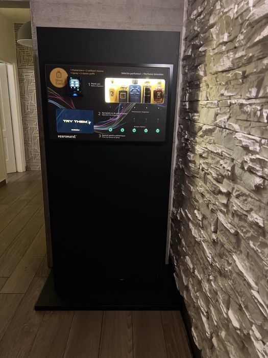 Vendomat pulverizare parfumuri