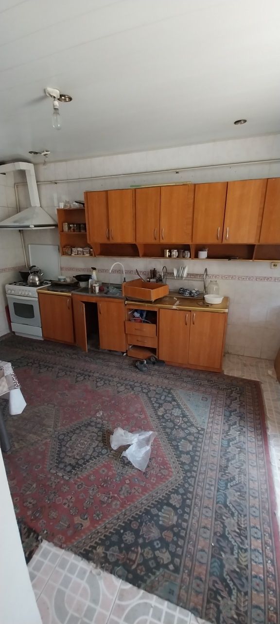 Talaba yoki ishlidigon bollaga Uchastka 750som.Chorsu bozorEski shaxar