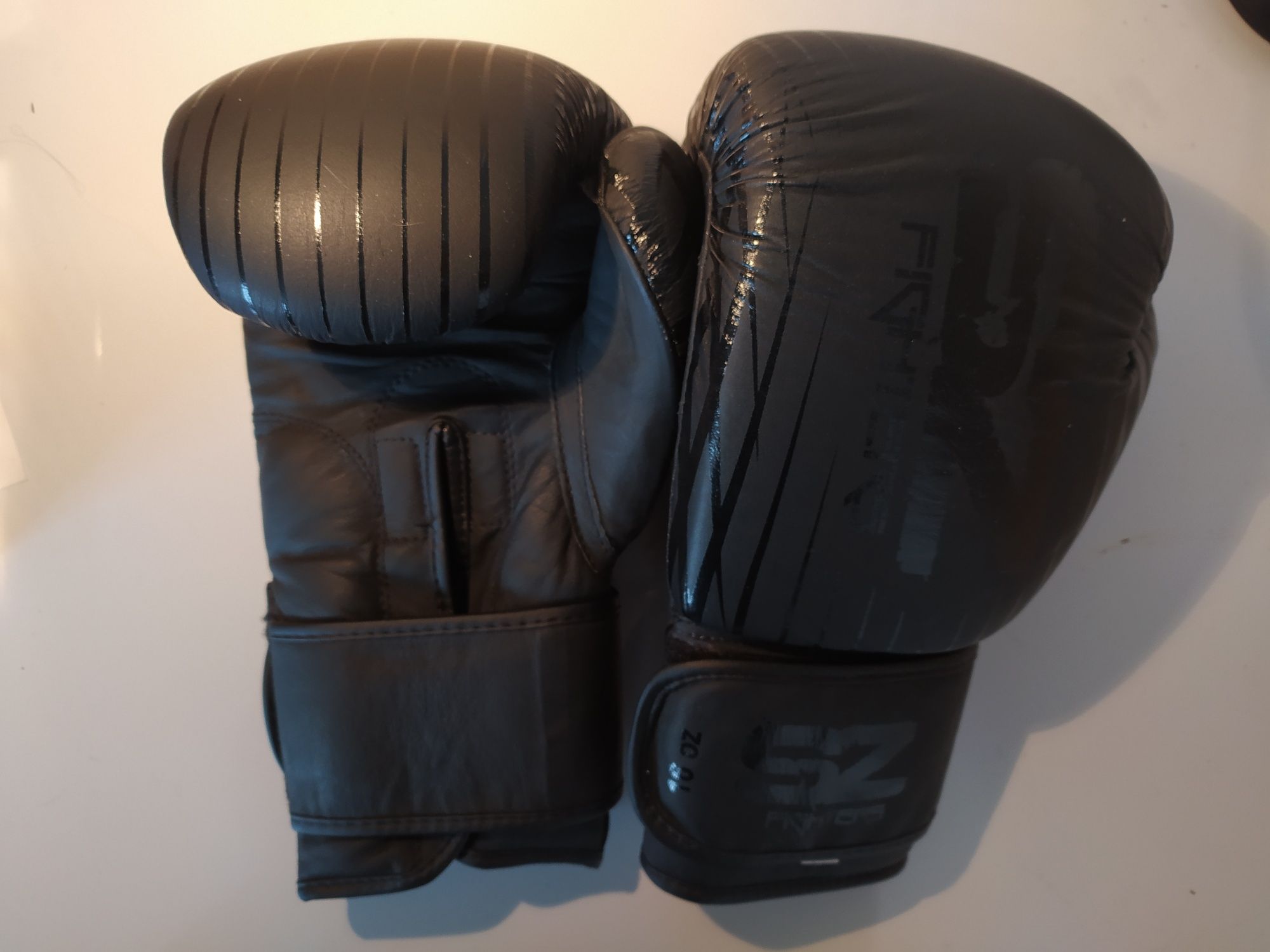SZ Fighters - боксови ръкавици - естествена кожа - 16oz