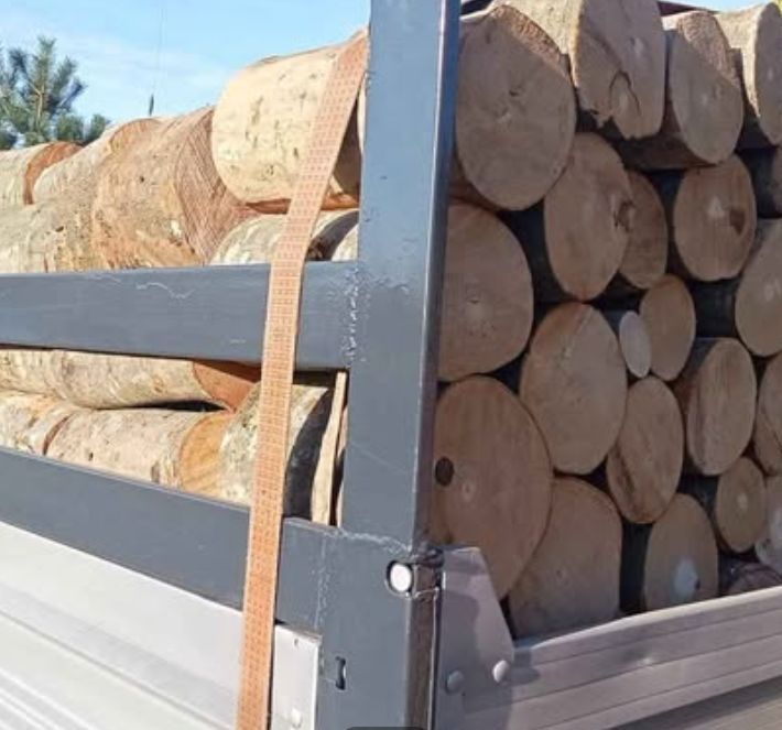 vand lemne de foc esenta tare