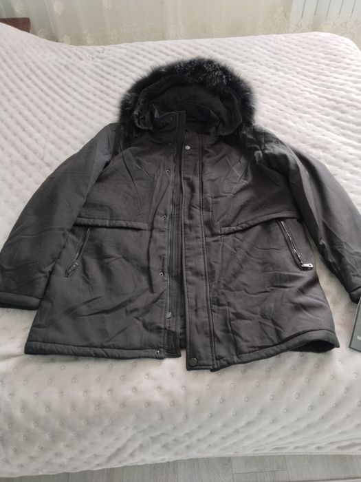 Продам куртку 54 размер качество хорошее , размер не подошёл . Новый.