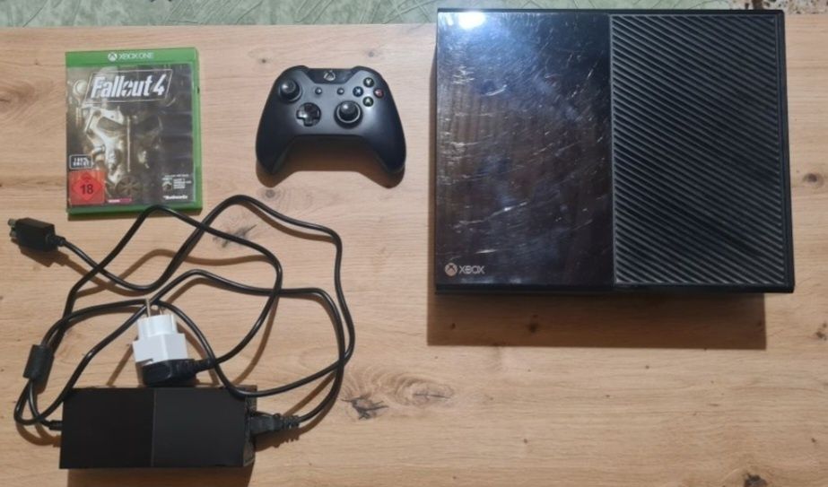 Xbox one 500gb + игра Fallout 4