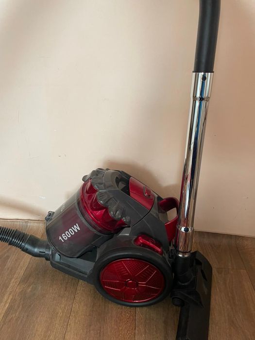 Продам пылесос, б/у