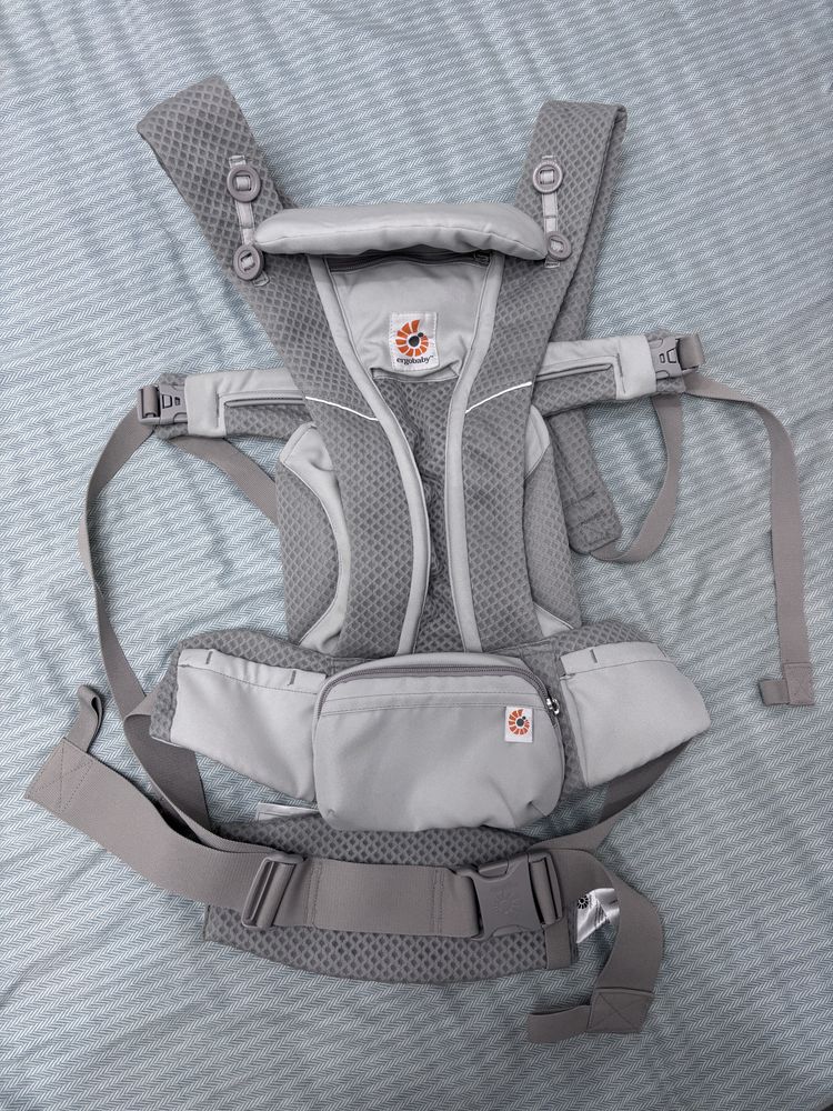 Marsupiu ergobaby omni breze