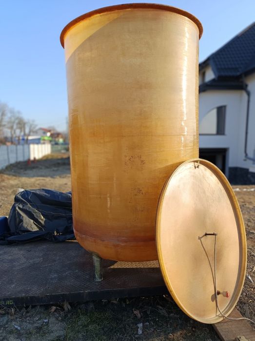 Butoi fibra vin 1000 Litri