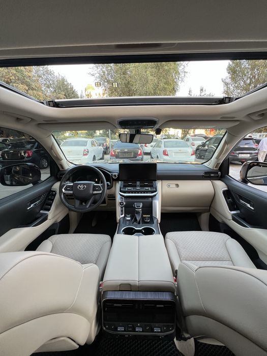 Toyota Land Cruiser 300 TWIN-TURBO