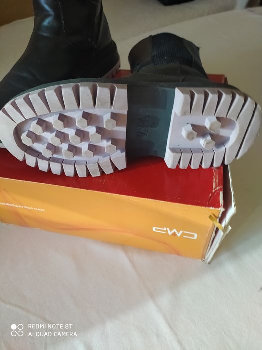 Детски ботуши и боти на ZARA, Reebok, Quechua, номер 32,33,34, 36.5