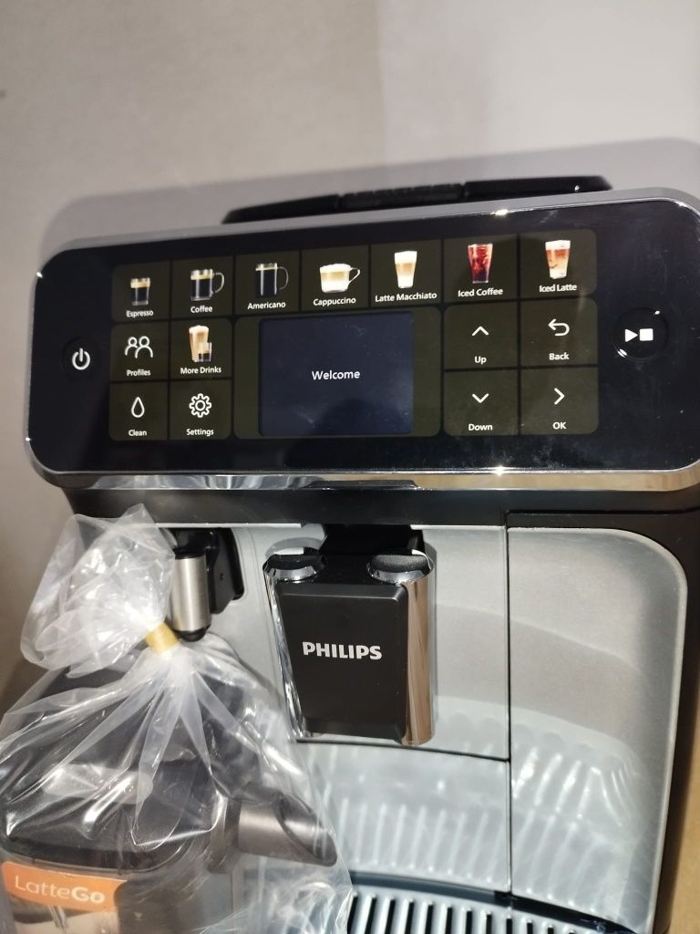 Philips seria 5500 LatteGo 2025
