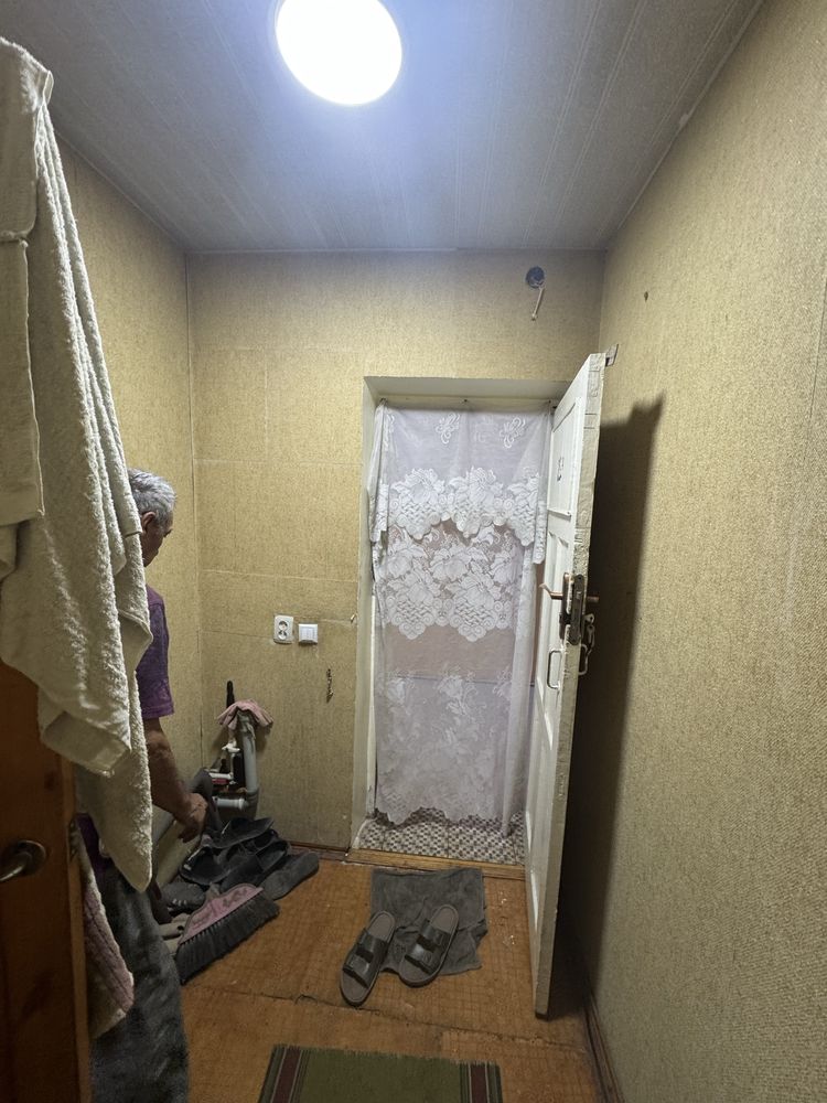 1/3/4 Базар Кадышева бывшие общежитие