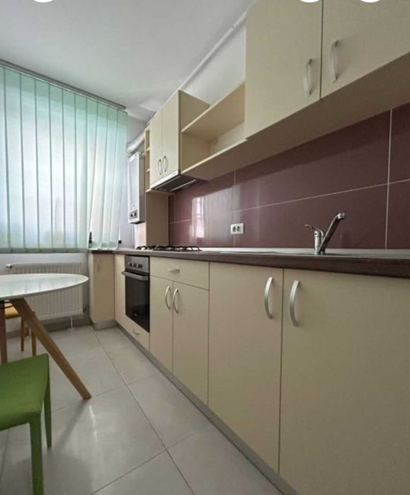 Mobila Bucatarie cu plita si cuptor