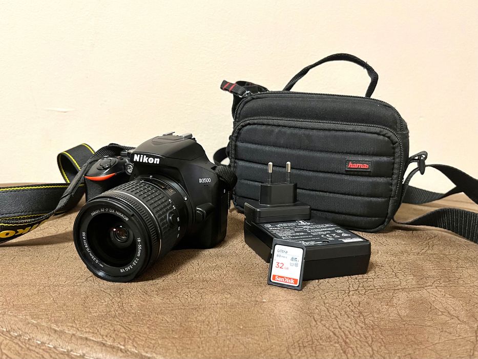 Фотоапарат Nikon D3500+ обектив, чанта+карта памет+статив