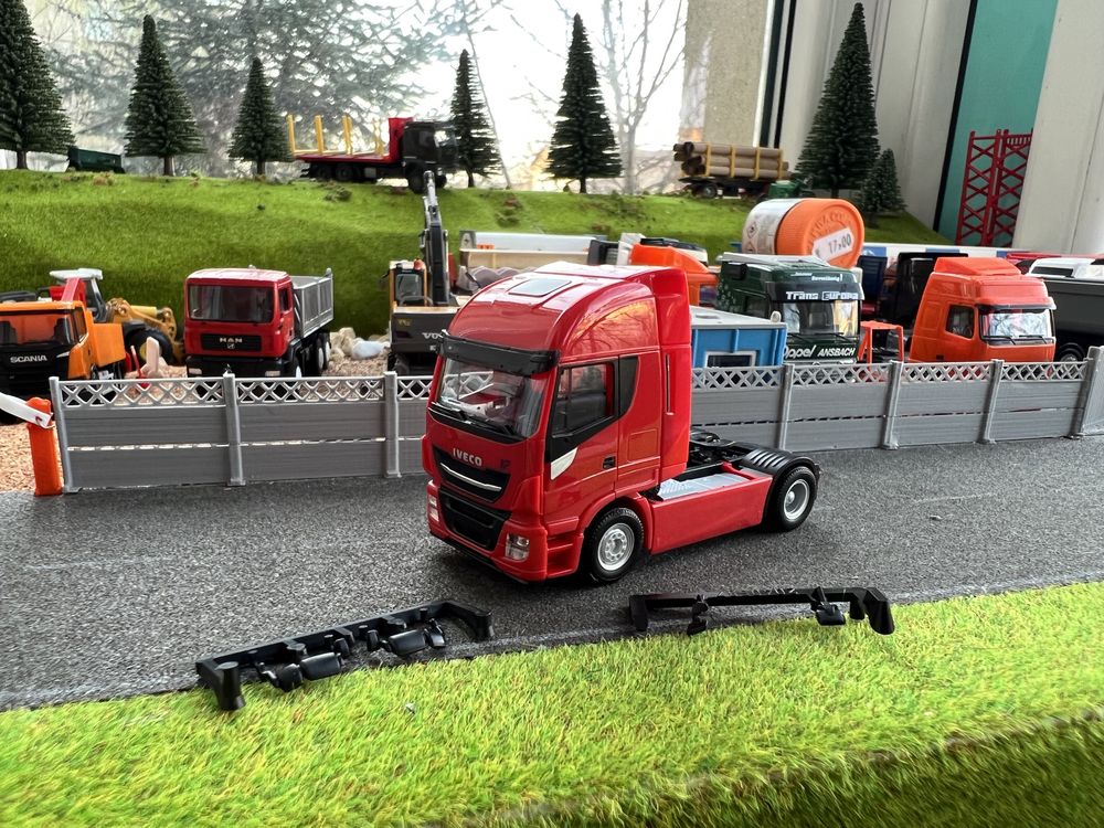 Camion cap tractor iveco  herpa nou 1:87