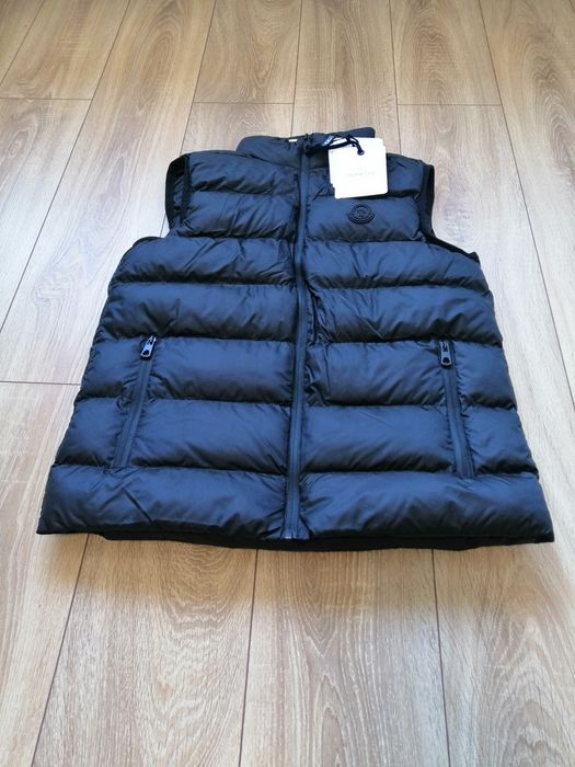 Moncler мъжки елек в черен цвят   3 5 6