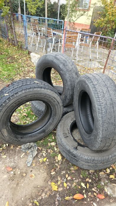 Cauciucuri 5 bucăți 225 75  r 16 C