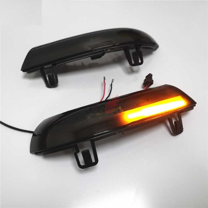 Set 2 semnalizari dinamice pentru VW Golf 5,Passat B 5,5/ B6