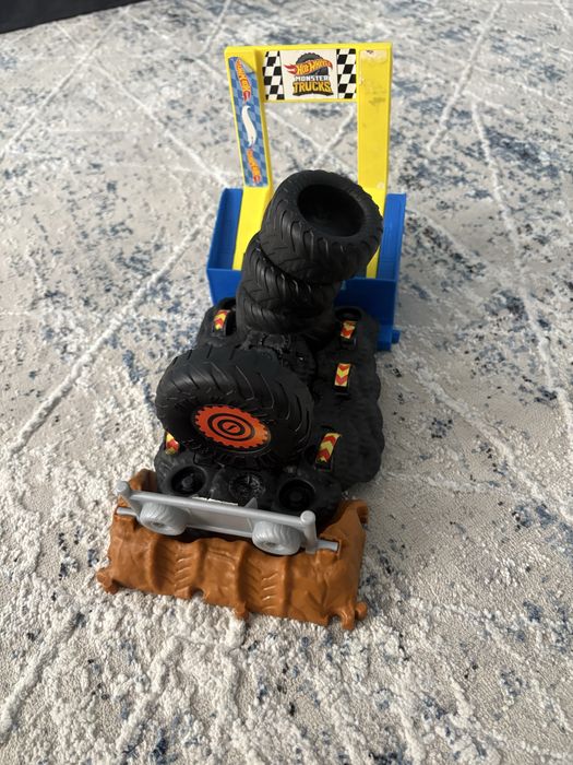 Hot wheel треки и парковки, мойка