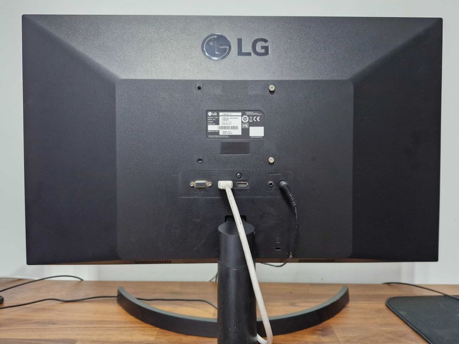 Monitor 27 inch LG 27MK600M fullHD IPS in cutie.