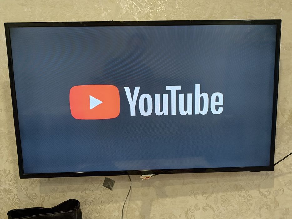 Телевизор Самсунг 117см.