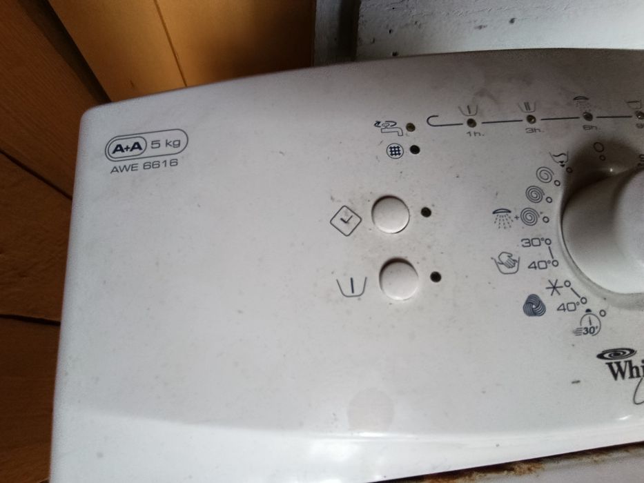 Vând mașină de spălat verticală