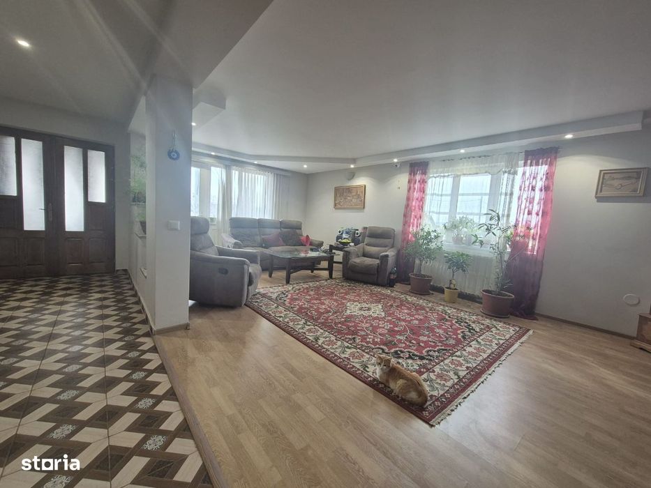 Casa Scheia de vanzare